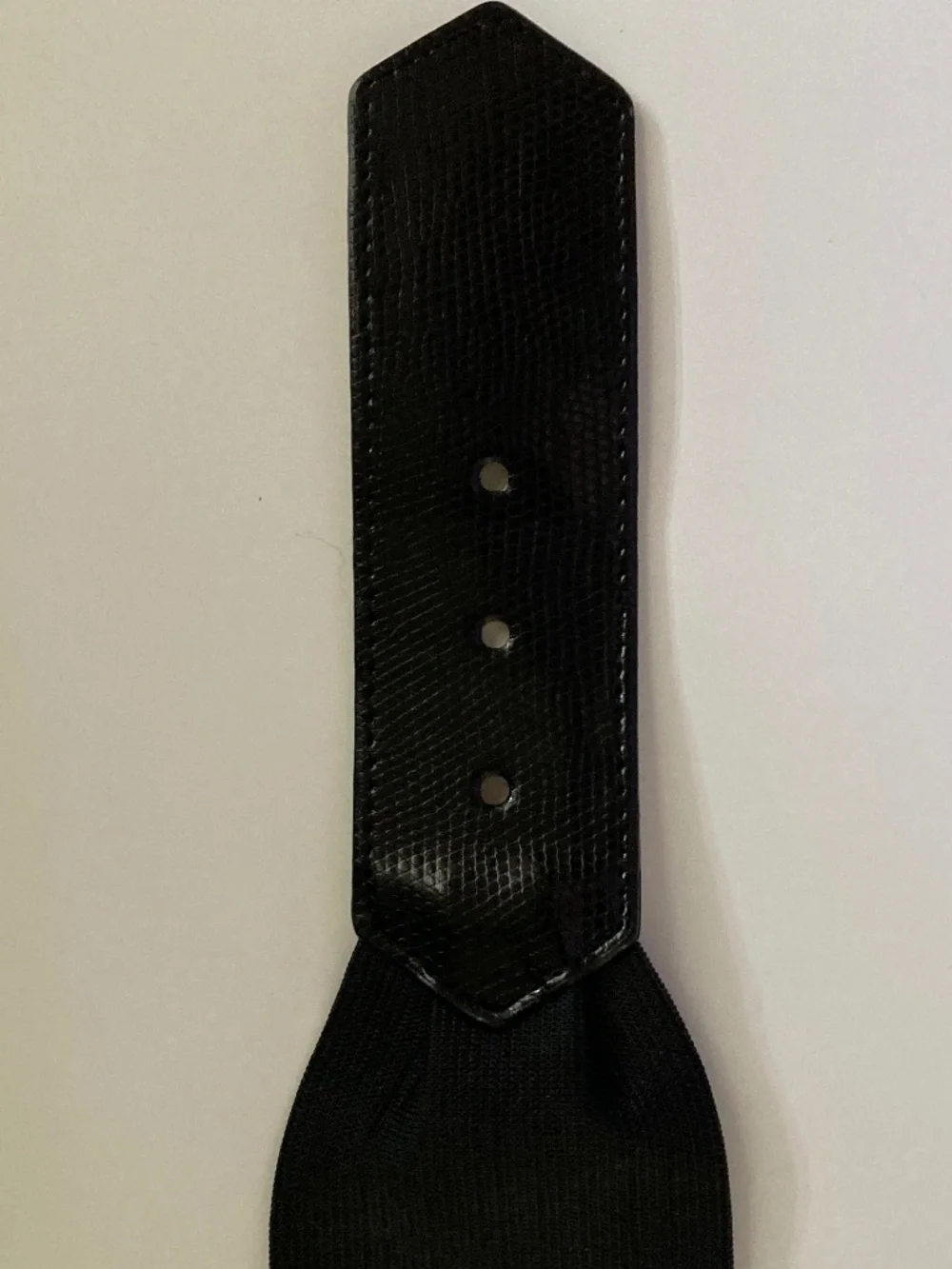 Black Stretch Belt With Embossed Trim & Silver Tone Buckle/34